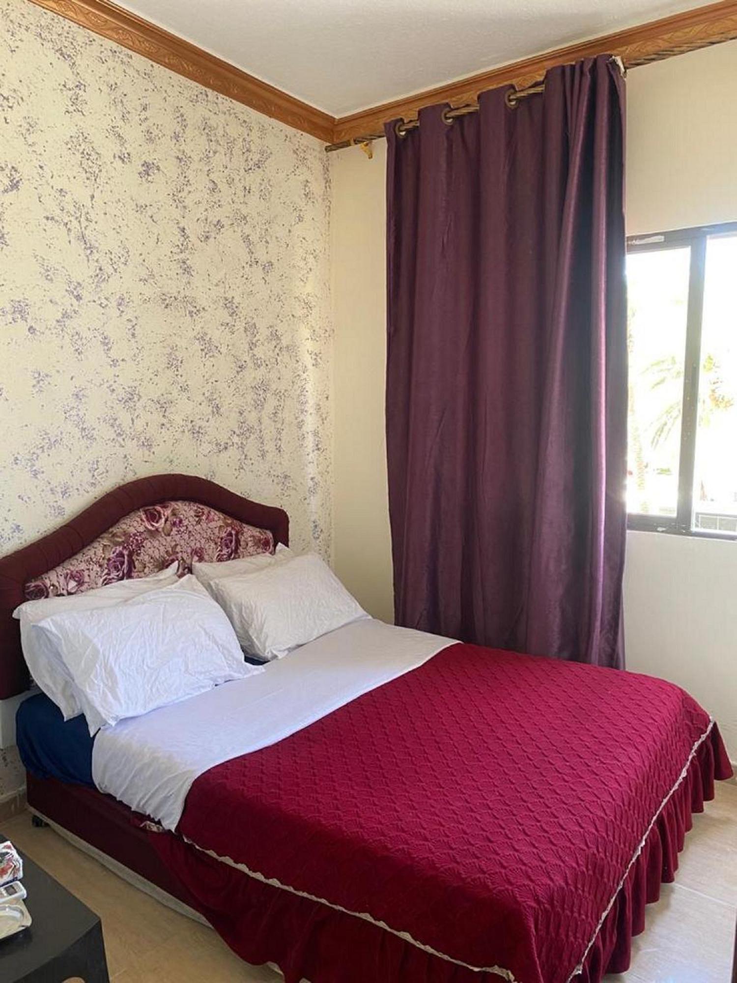 Al-Amer Chalets Akaba Zimmer foto